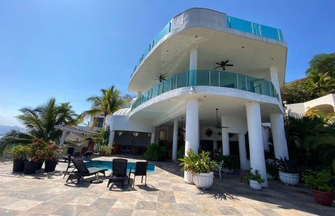CASA CHALET DE XOCHITL "LA PUNTA RESIDENCIAL"