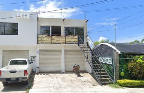 LOCAL COMERCIAL CON EXCELENTE UBICACION  AV PASEO DE LAS GARZAS