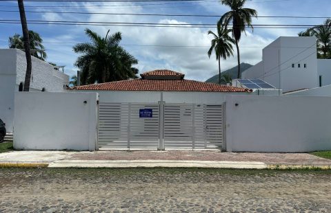 EXCLUSIVA CASA EN RENTA EN CLUB SANTIAGO, MANZANILLO, COLIMA
