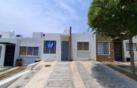 BONITA CASA DE UNA PLANTA VILLAS DEL MAR COTO 6